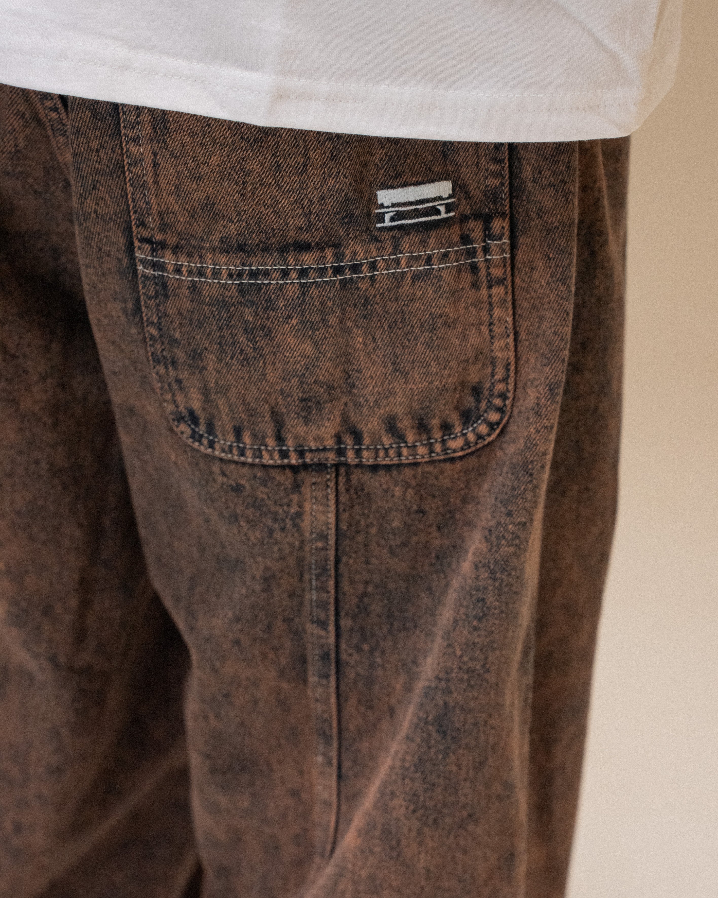 3 STRIPES DYED DENIM BAGGY - BROWN - Image 5
