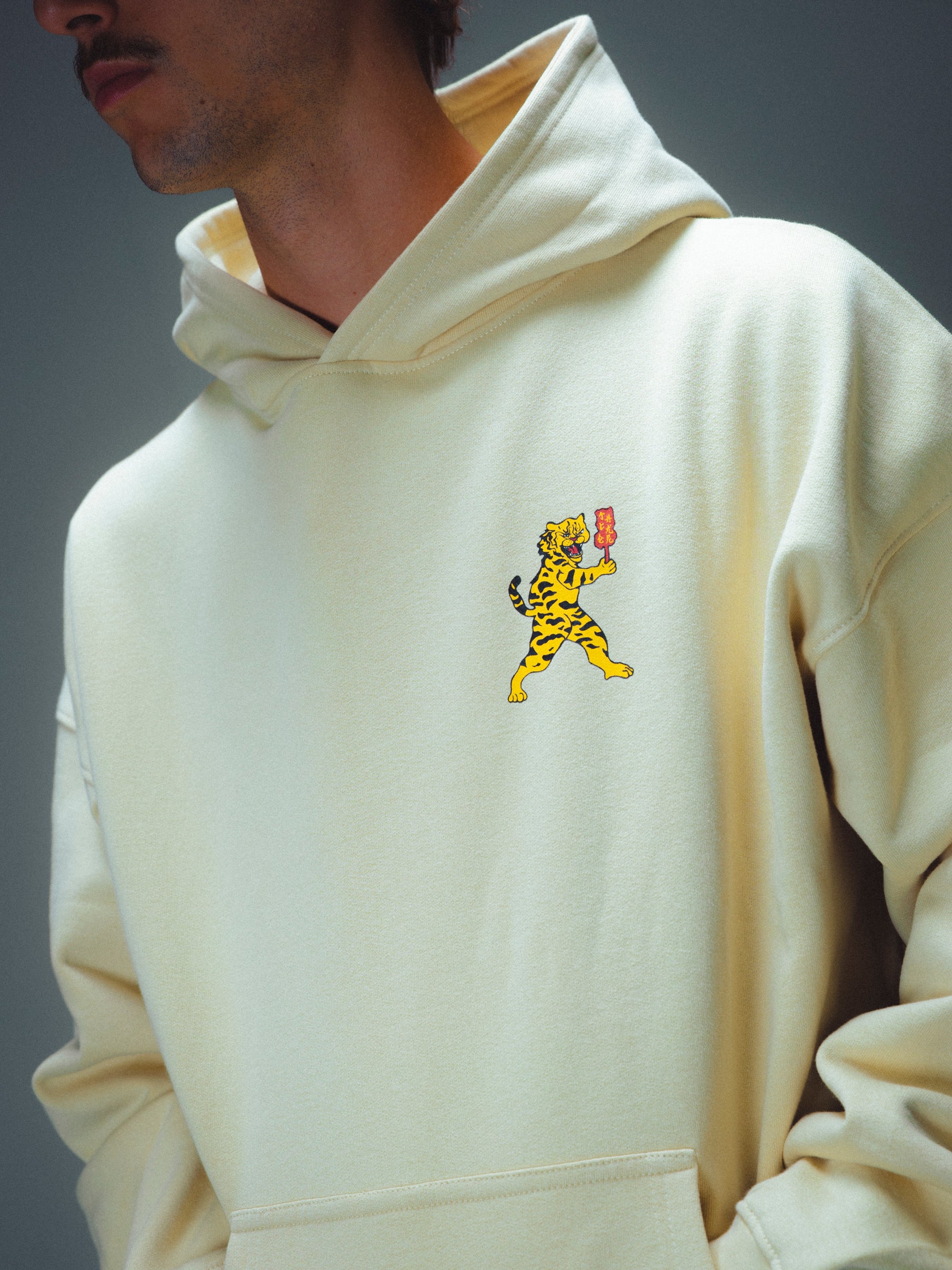 BAIJU HOODIE - TOFU - Image 5