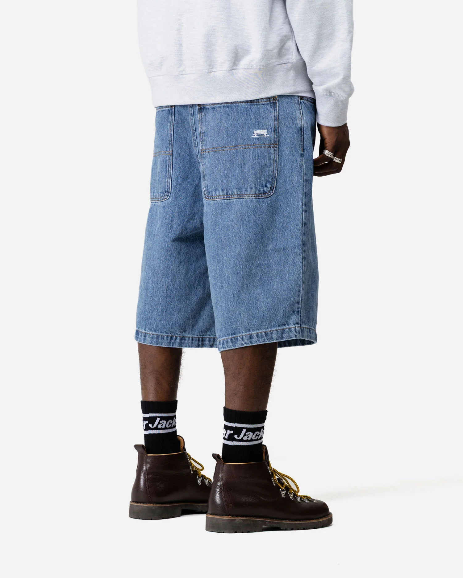 CLASSIC BAGGY DENIM SHORT - BLUE - Image 4