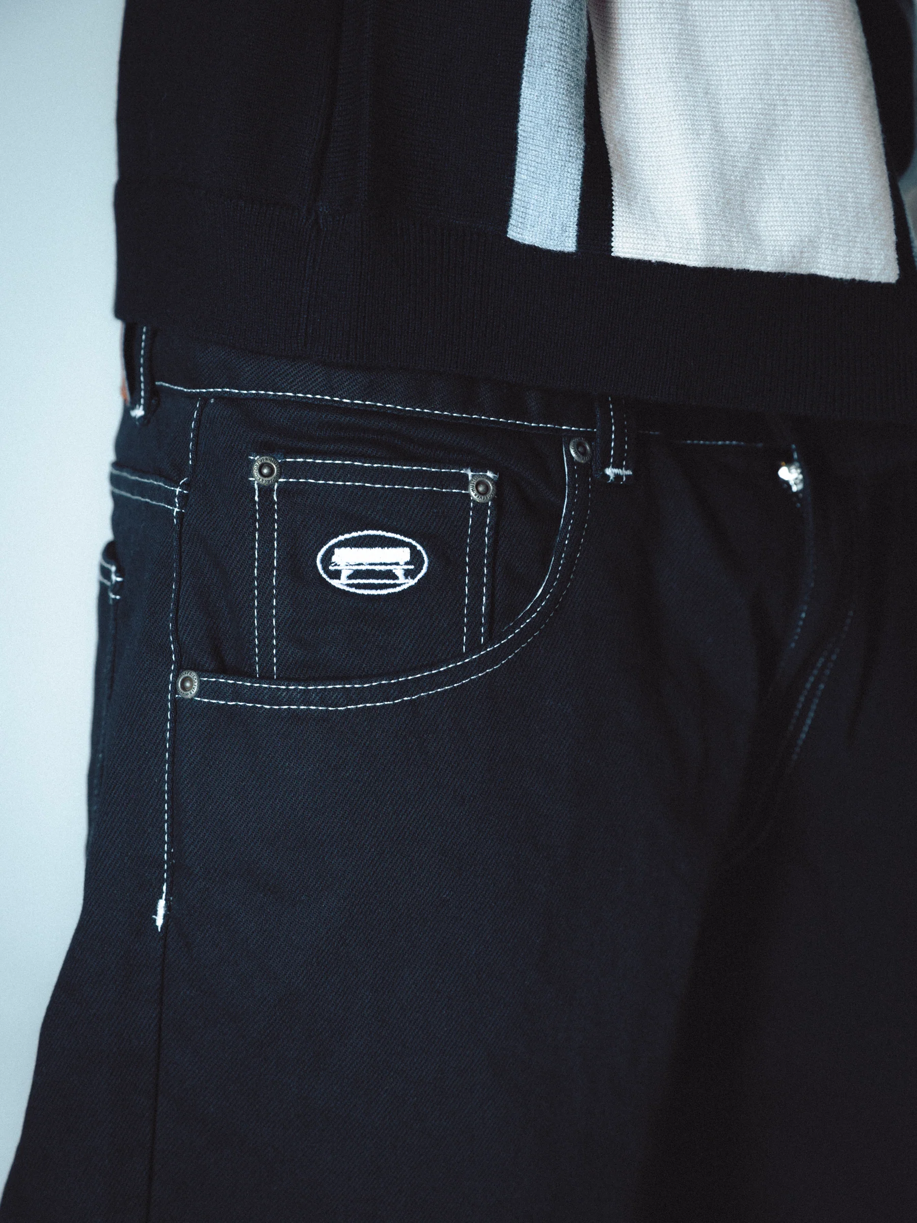 CLASSIC DENIM DAILY PANT - BLACK - Image 5