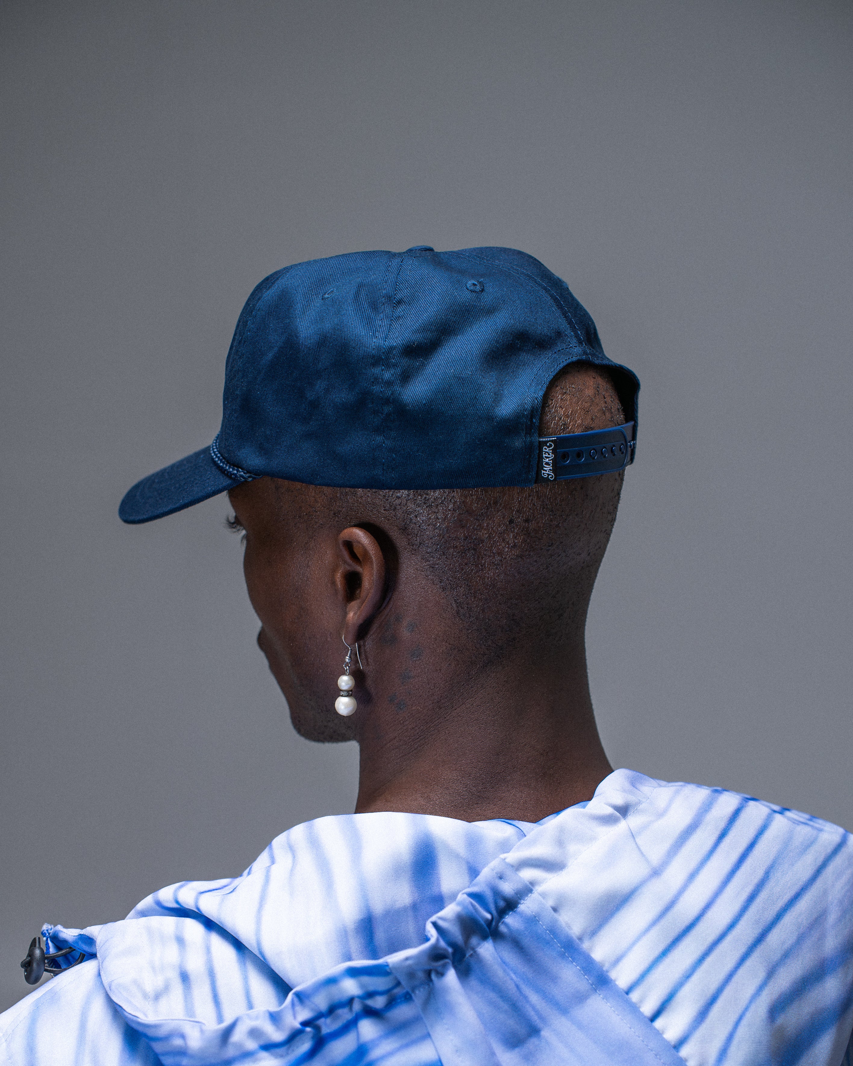 CLASSIC SNAPBACK 5 PANEL NAVY - Image 4