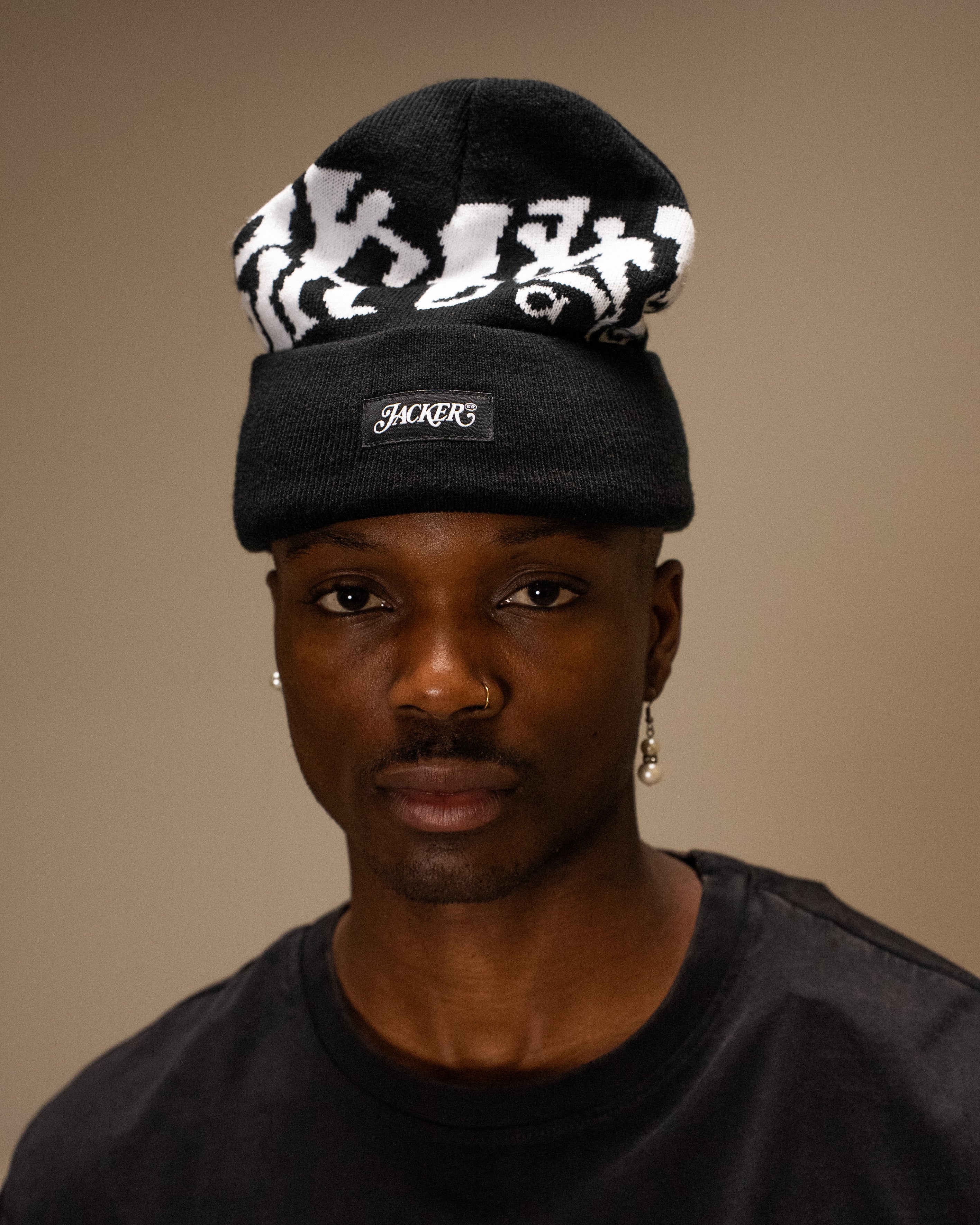 MIRROR MAZE BEANIE - BLACK - Image 2