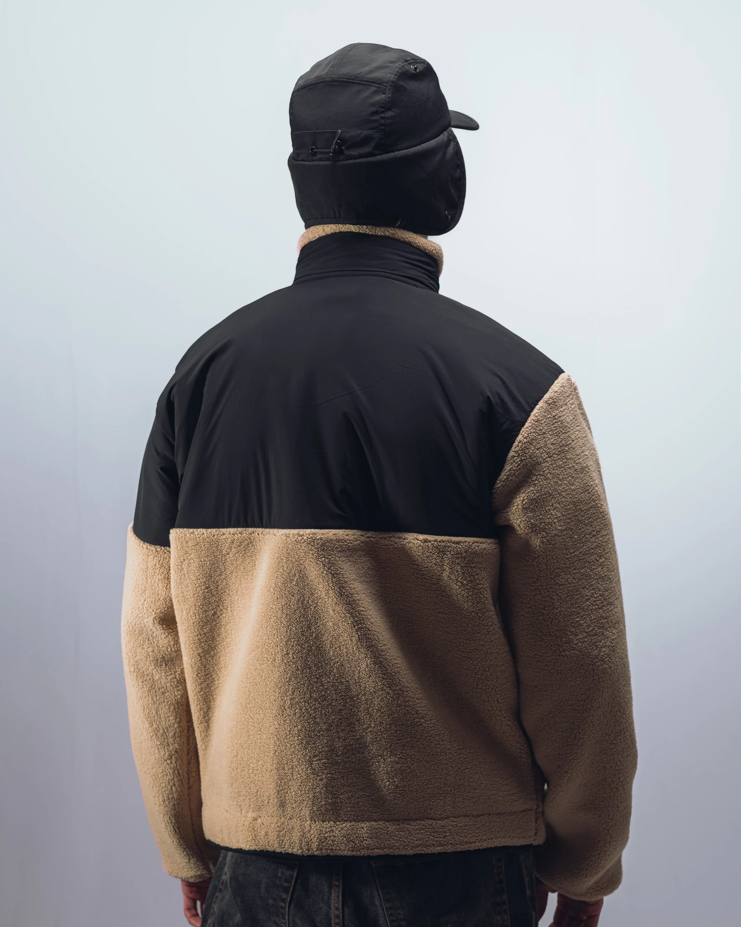 OOTS SHERPA JACKET - BEIGE - Image 4