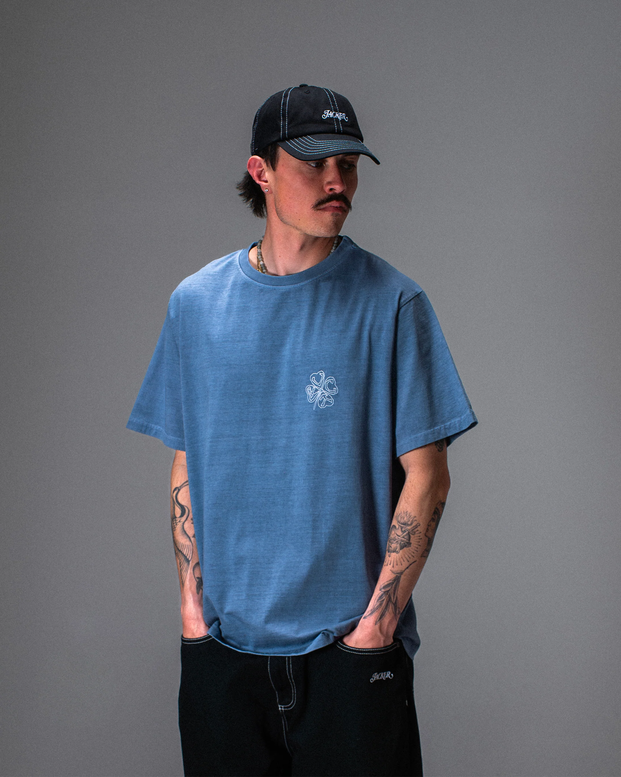 RED CLOVER T-SHIRT BLUE - Image 4