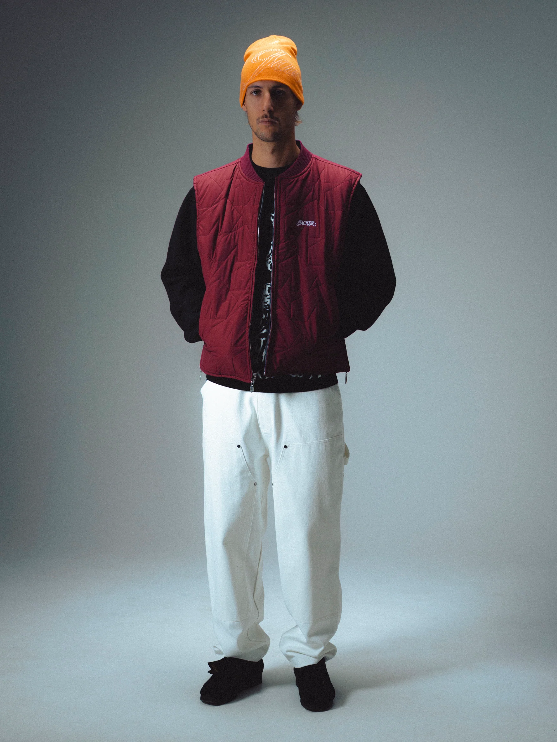 REVERSIBLE SLEEVELESS JACKET - NAVY & RED - Image 4