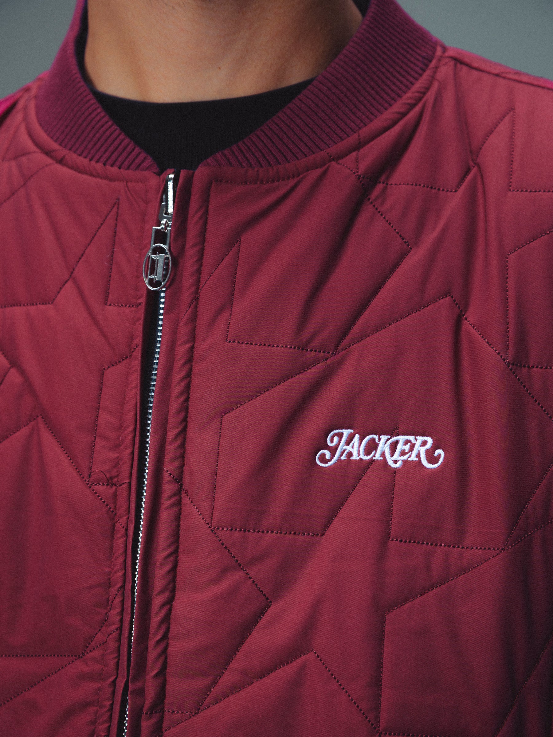 REVERSIBLE SLEEVELESS JACKET - NAVY & RED - Image 7