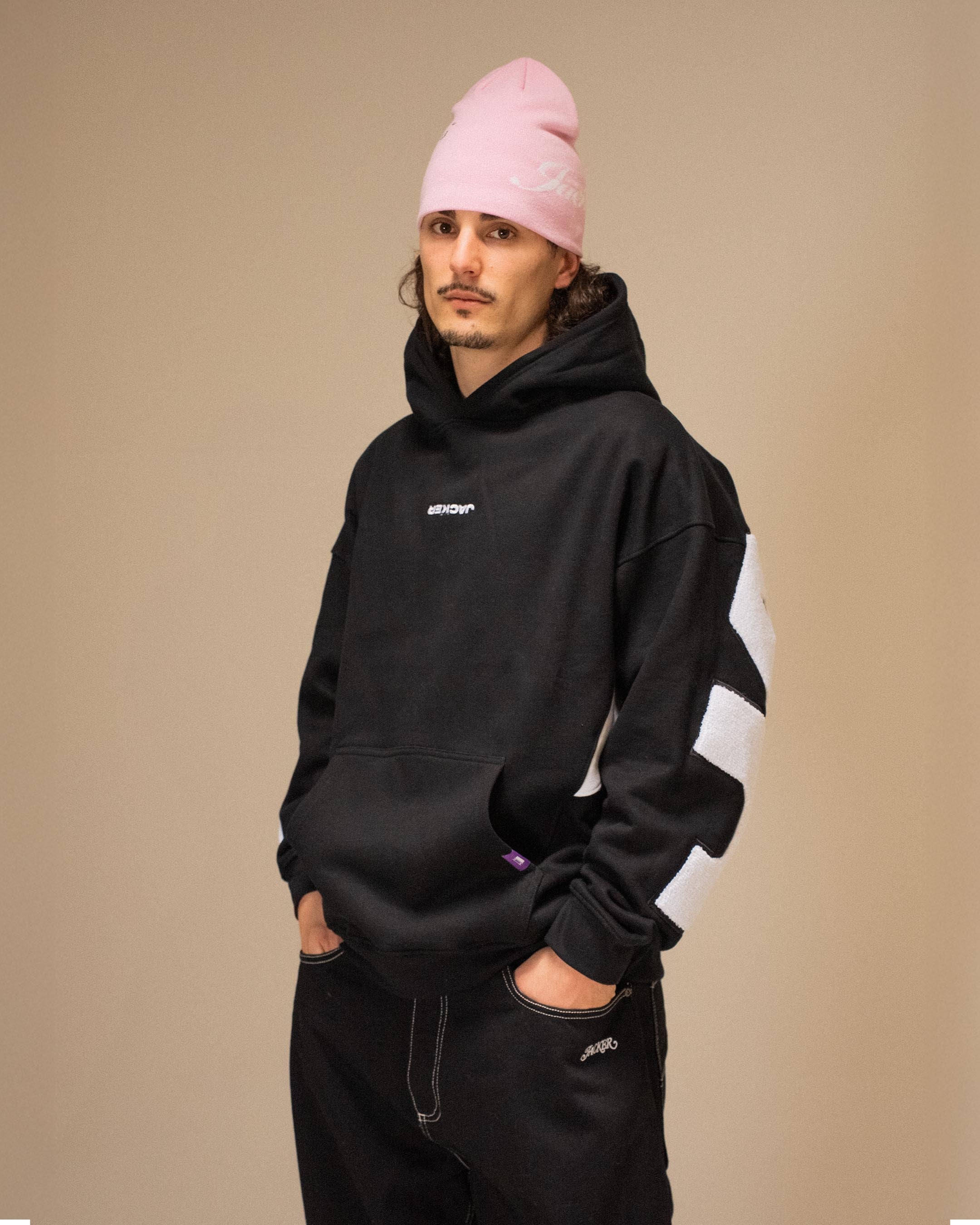 YETORIUS HOODIE - BLACK - Image 4