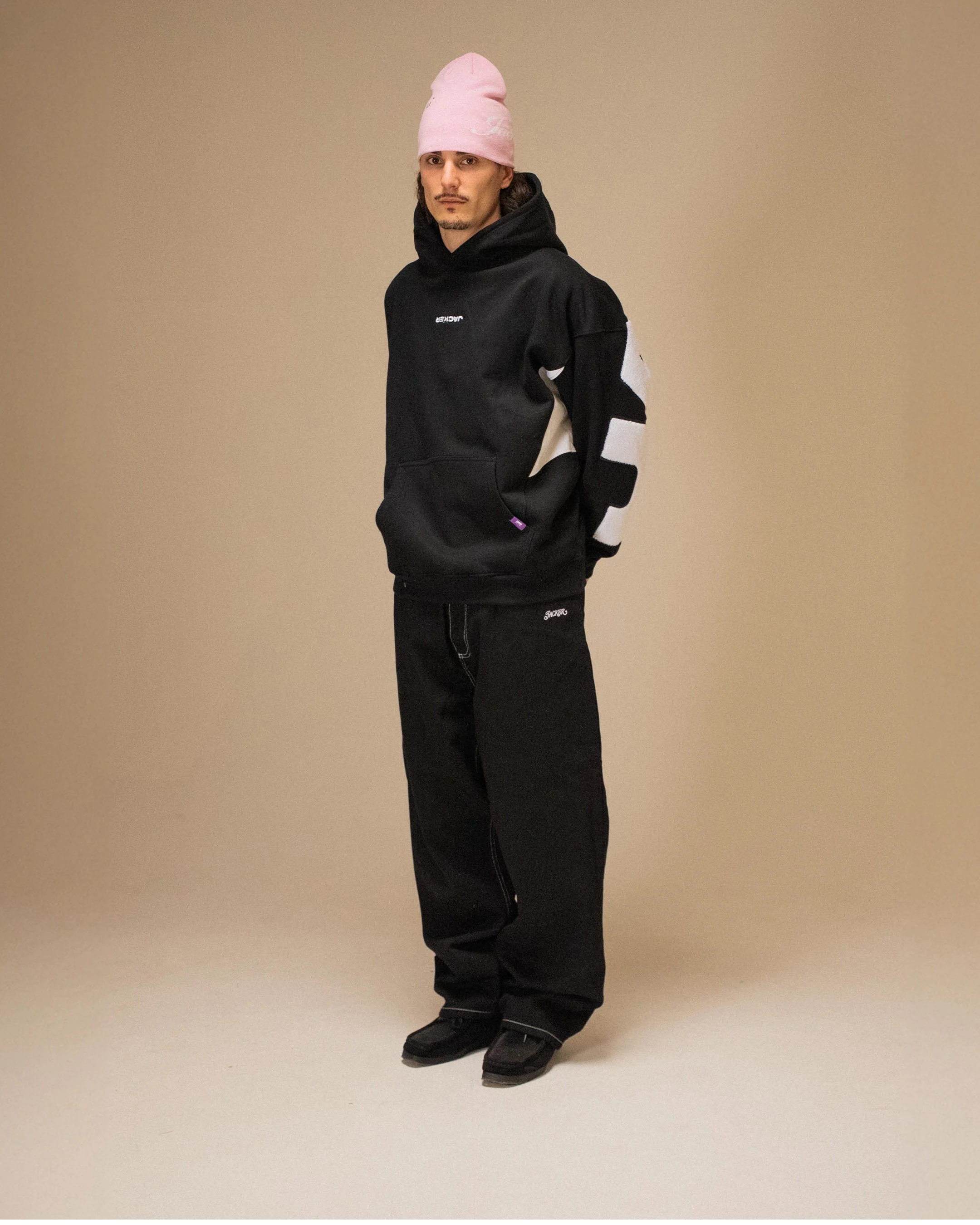 YETORIUS HOODIE - BLACK - Image 5